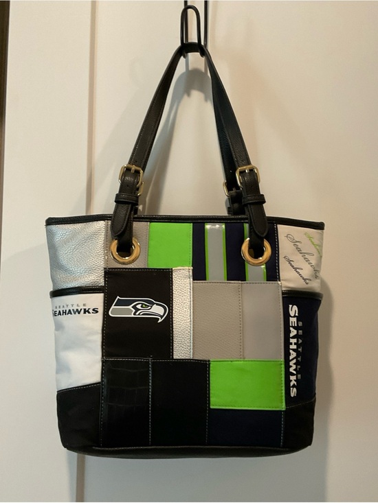 NFL Handbags - Bradford Exchange "For The Love Of The Game" Seattle Seahawks Tote Bag Purse